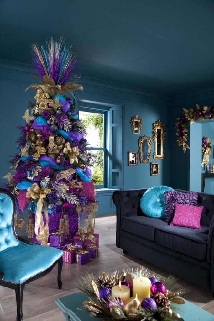 Creative Displays Modern Christmas Pure Blue Lights