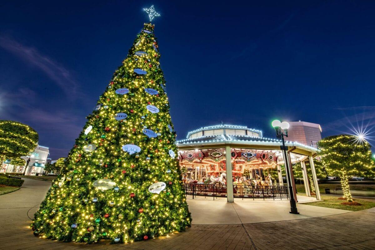 Commercial Christmas Decor